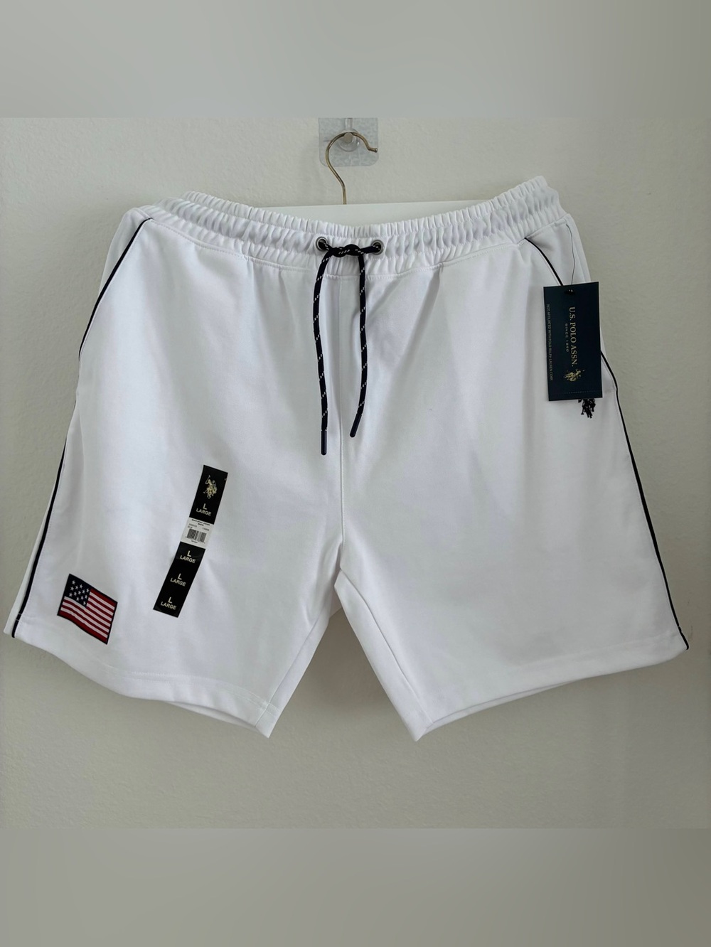 U.S. Polo Assn. Men’s Sport Jogger Shorts Size L White Flag New With Tags